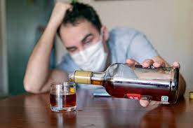 Alcol e COVID-19: quali rischi?