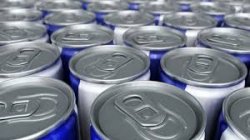 Università del Michigan: l'abbinamento tra energy drink e alcolici spinge i giovani a bere di più