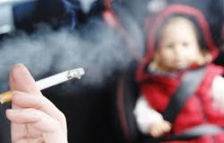 Divieto di fumo in auto con bambini e donne incinte, via libera dal governo
