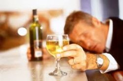 Karolinska Institutet di Stoccolma: binge drinking e facoltà cognitive