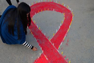 Hiv, ogni due minuti un adolescente si infetta