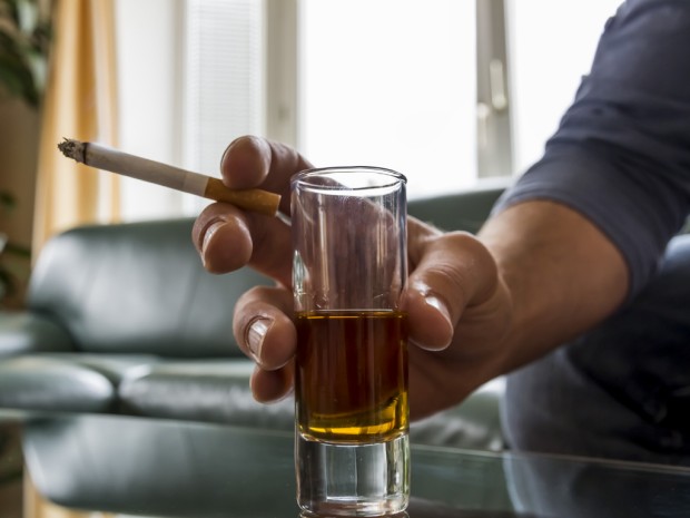 Psoriasi: fumo e alcol fattori di rischio importanti