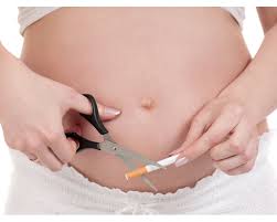 Fumo in gravidanza: parti prematuri, asma e ipertensione