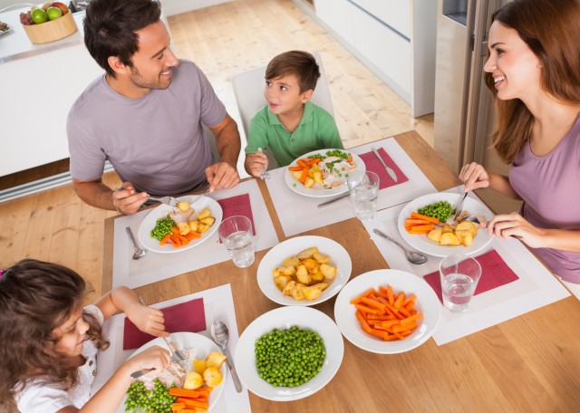 American Academy of Pediatrics: cinque consigli per tenere i figli lontani dai disturbi alimentari
