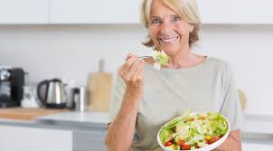 Alimentazione e menopausa: attenzione al consumo di alcolici