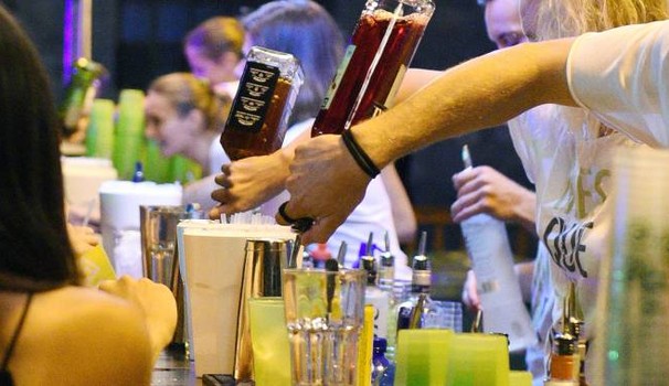 Alcol: la piaga che si insinua nel disagio degli adolescenti