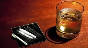 Alcol e cocaina: gli effetti sul corpo dell'assunzione integrata