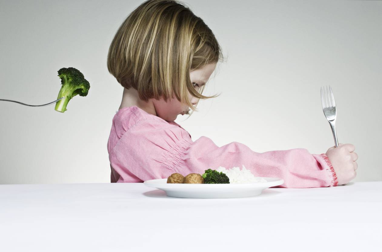 Disturbi alimentari: in aumento il rischio nei bambini