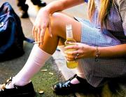 Giovani e alcol: l’83% ne fa un uso estremo