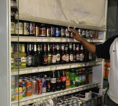 Confcommercio: divieti più severi per quanto riguarda la vendita di alcolici