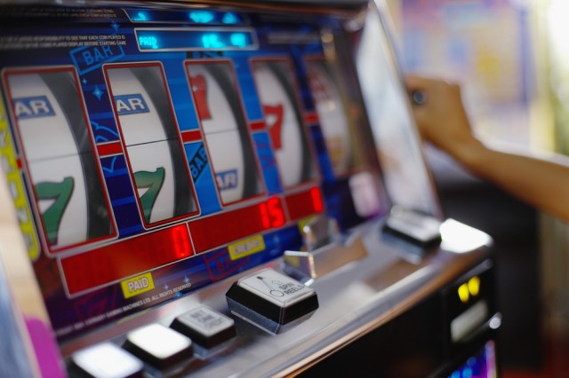 Viterbo: gioco d'azzardo patologico, alla Asl oltre 263 mila euro