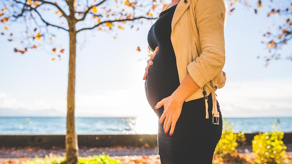 Alcol in gravidanza: i deficit che potrebbe causare nel feto