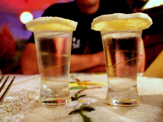 Binge Drinking: i giovani bevono tanto alcol in poco tempo