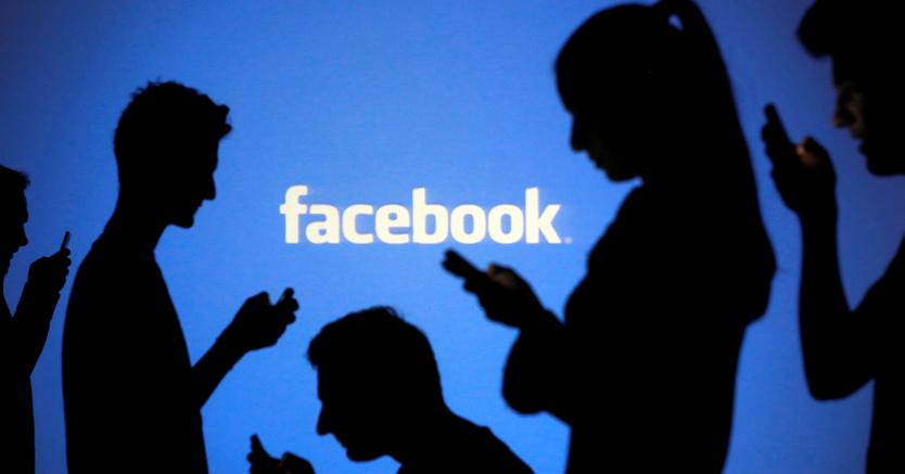 Troppo tempo sui social: Facebook lancia il timer per controllarne l’uso