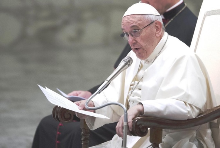 Papa Francesco: senza lavoro i giovani spinti a scelte sbagliate