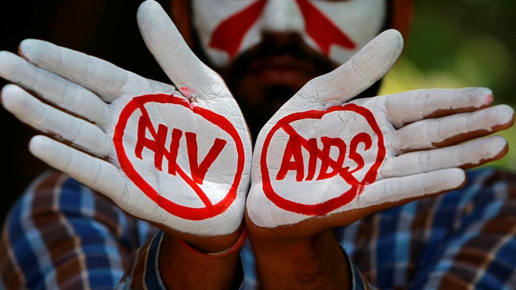 Aids: passata la paura oggi si trascurano i rischi e i cittadini stranieri sono poco informati