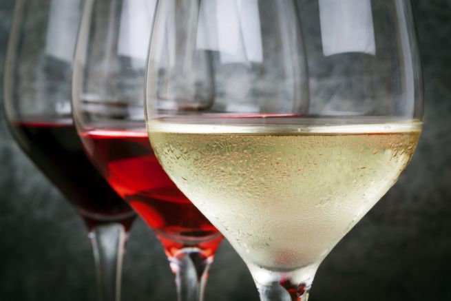 Sapete quante calorie ci sono in un bicchiere di vino?