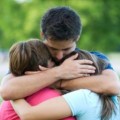 La gioia più bella dell'ex alcolista: lo sguardo del figlio finalmente sereno