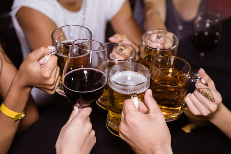 Canadian Institute for Substance Use Research: non esiste un consumo di alcol a basso rischio