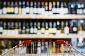 Gli alcolici riempiono il carrello della spesa del 2021