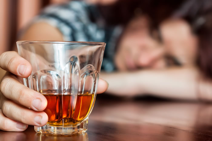 Journal of Studies on Alcohol and Drugs: figli di forti bevitori maggiormente a rischio di disturbi mentali