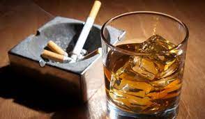 Sclerosi multipla: con alcol e fumo aumenta il rischio