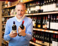 Vino e alcolici, la Ue dà via libera alle etichette con avvertenze sanitarie contro il consumo di alcol