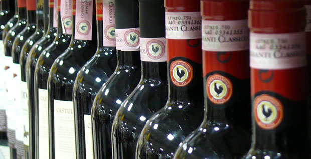 Irlanda: l’etichetta sanitaria su vino e alcol è legge