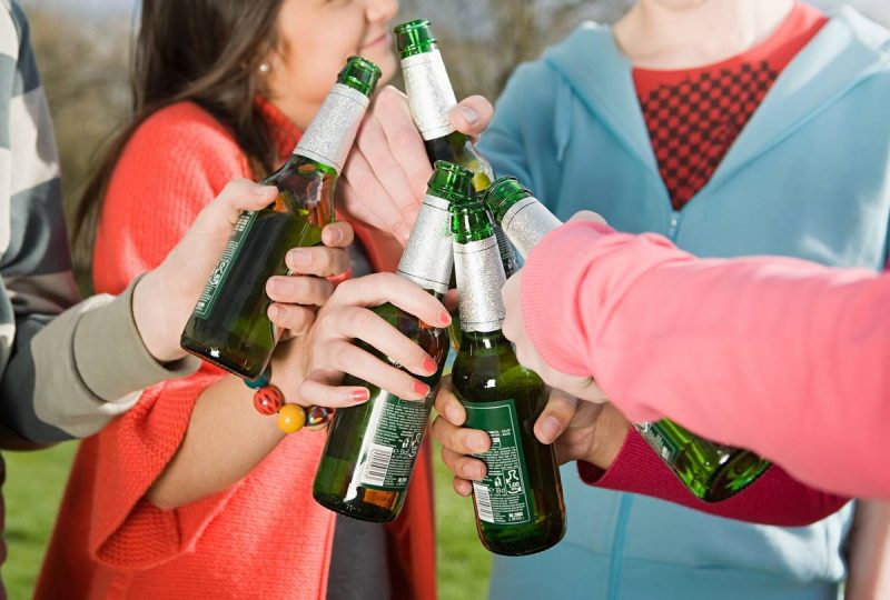 Translational Psychiatry: consumo di alcol nei teenager, i danni al cervello non sono passeggeri