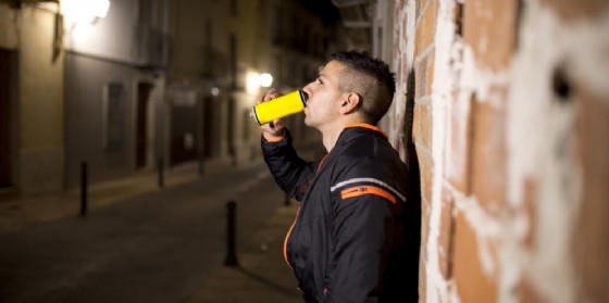 Drug and Alcohol Dependence: gli energy drink possono aprire la strada alla dipendenza da cocaina, alcol o farmaci illeciti