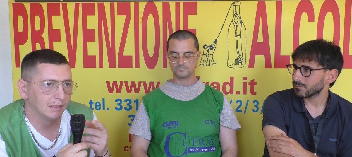 Droga e disturbi psichici. Voci, allucinazioni e ossessioni.Avevamo gli stessi problemi,ma al CUFRAD